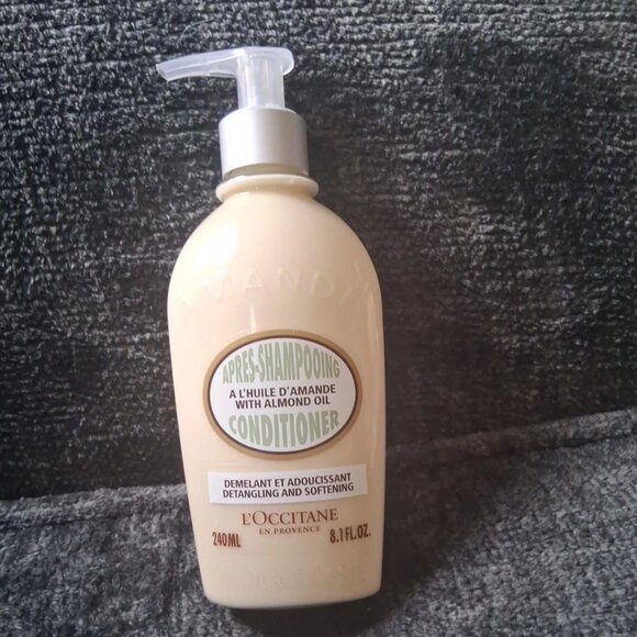 L'Occitane Almond Conditioner with Almond Oil for All Hair Types 8.1 oz / 240 ml